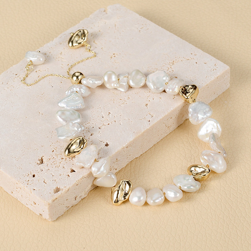 European And American Vintage Classic Metal Pearl Bracelet
